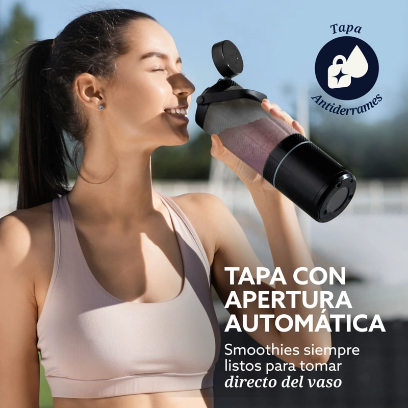 LICUADORA PORTATIL JUGUERA USB GOMAX 590 ML OSTER NEGRA - 7