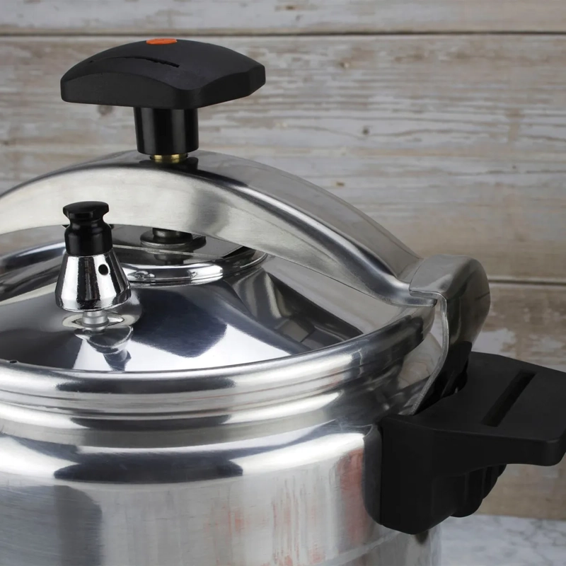 OLLA A PRESION 8 LITROS MODELO ALUMAX MARCA MARMICOC - 8