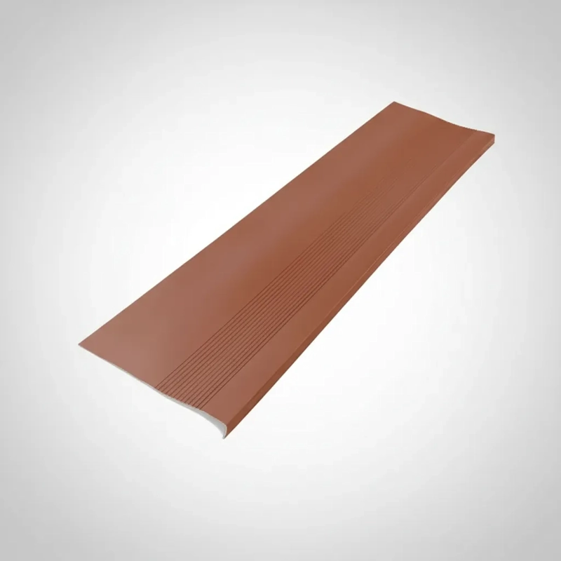 GRADA QRUBBER PVC 300 X 30 CM CAFÉ 4.5 KG - 5