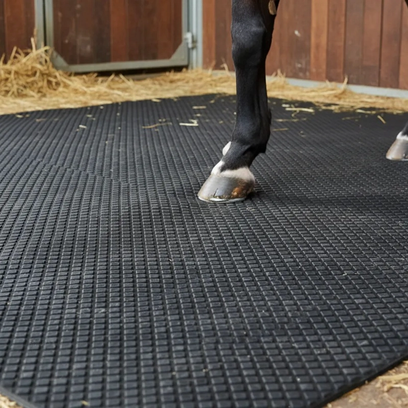 PISO QRUBBER ANTIFATIGA HEXAGONAL USO ESTABLO 122 X 183 CM - 3