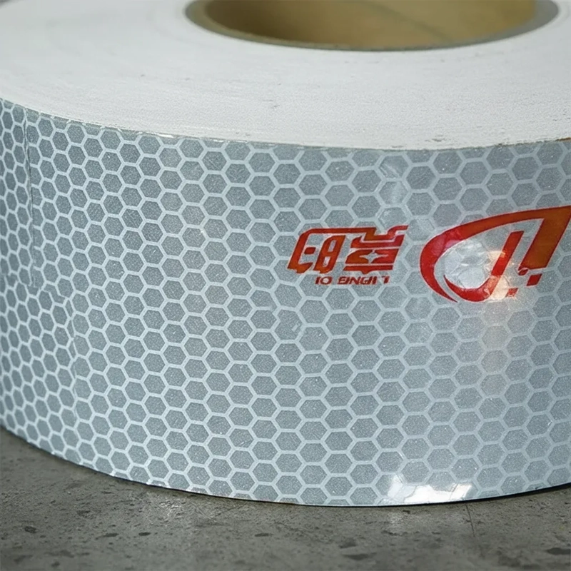 CINTA TIPO REFLECTANTE PARA CAMION 50MM X 50 MTS QRUBBER - 4