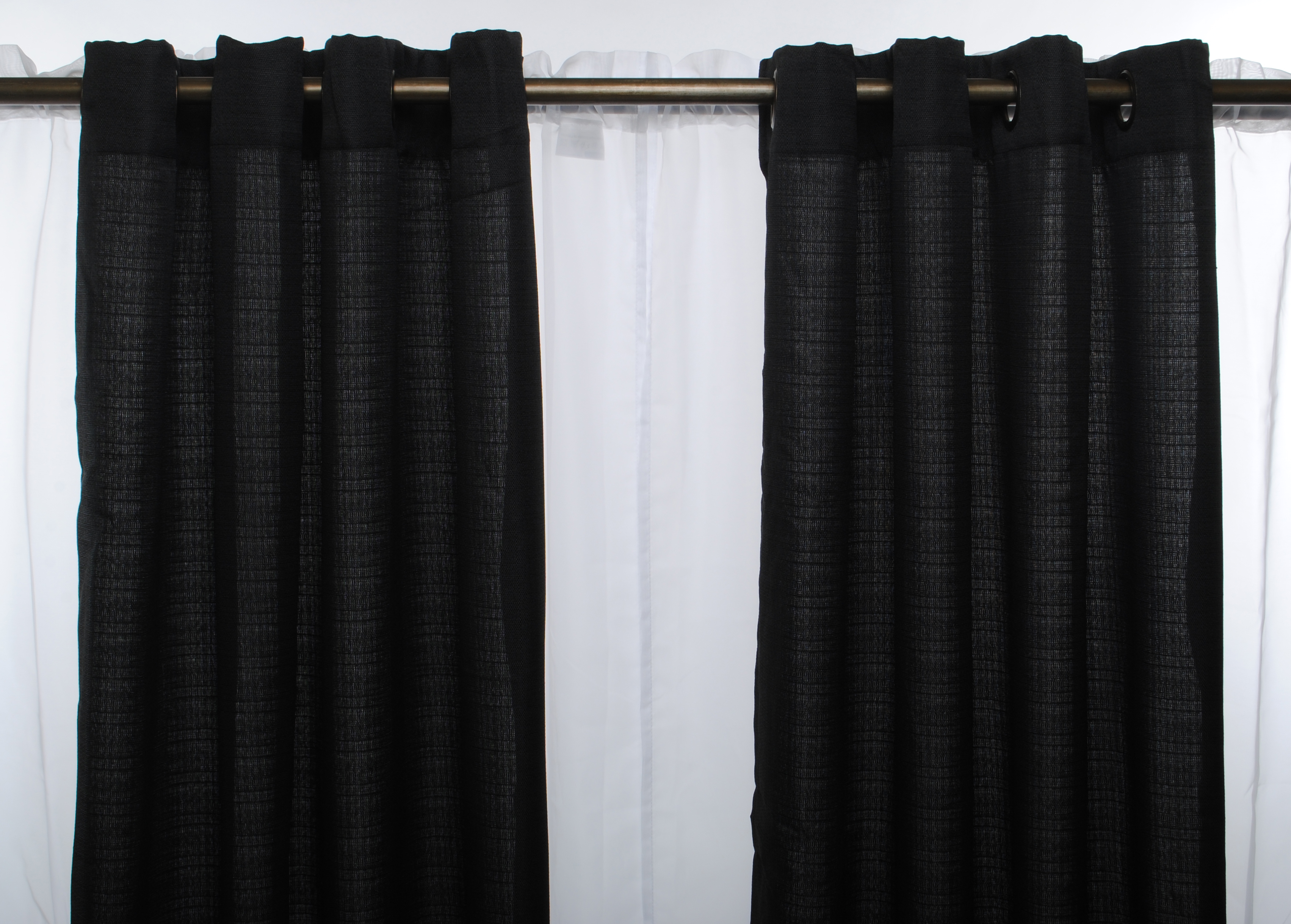 CORTINAS ARGOLLAS SET BARBARA NEGRO - 2