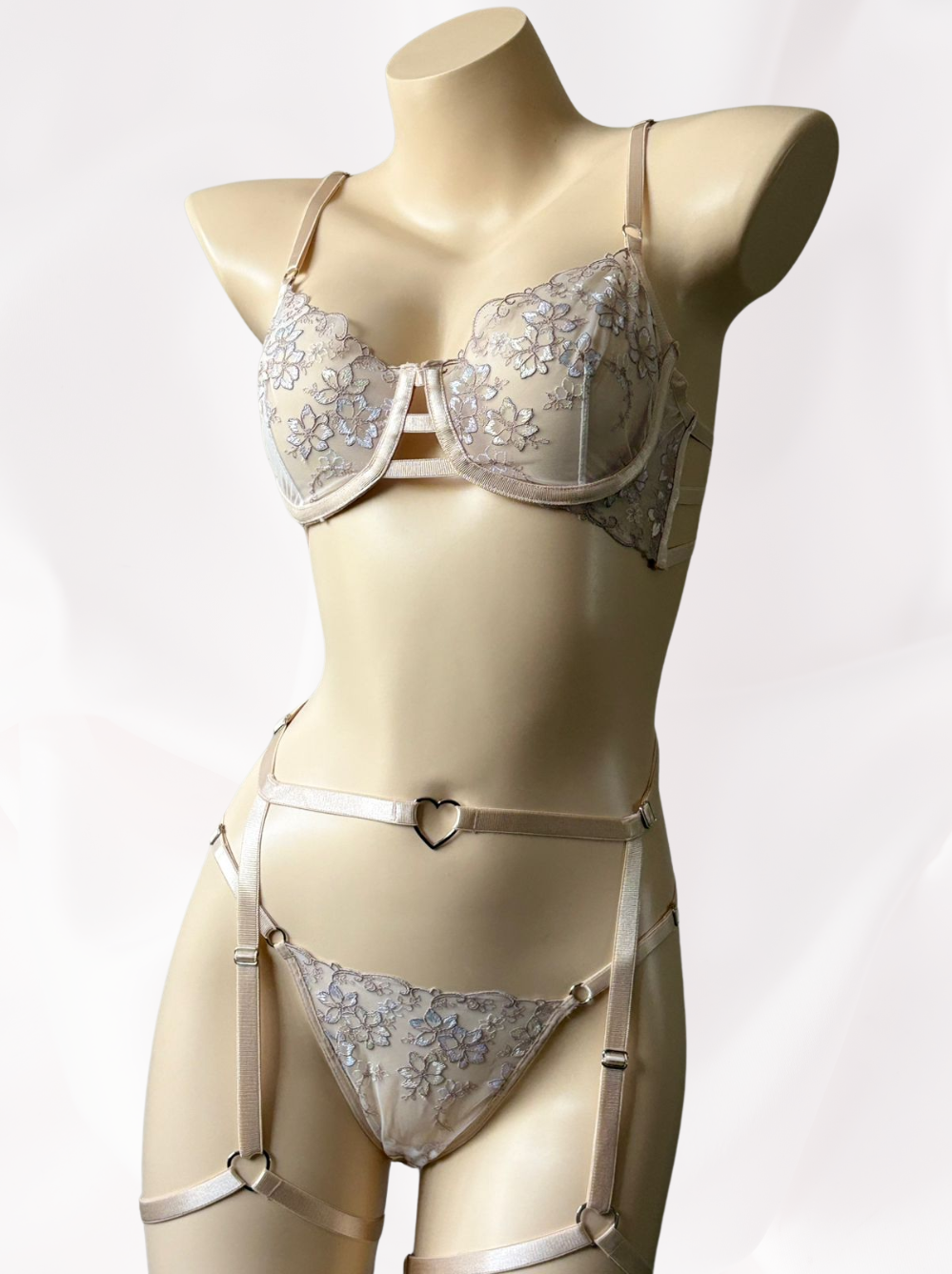 CONJUNTO LENCERIA AMARA 4 PIEZAS SEDUCTORA - 3