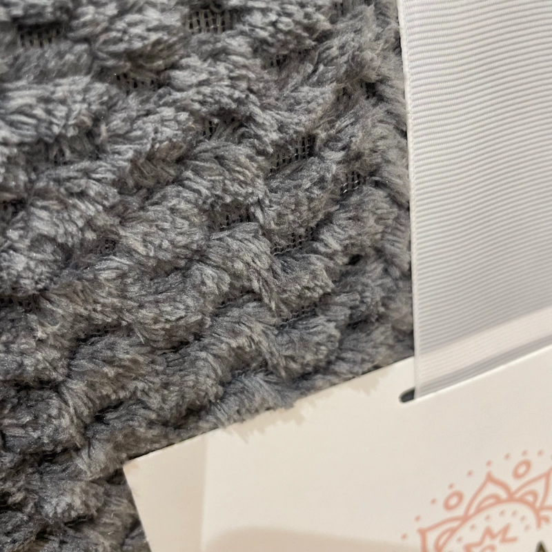 FRAZADA BOHEMIK MICROFIBRA DARK GRAY GRIS PARDO - 3