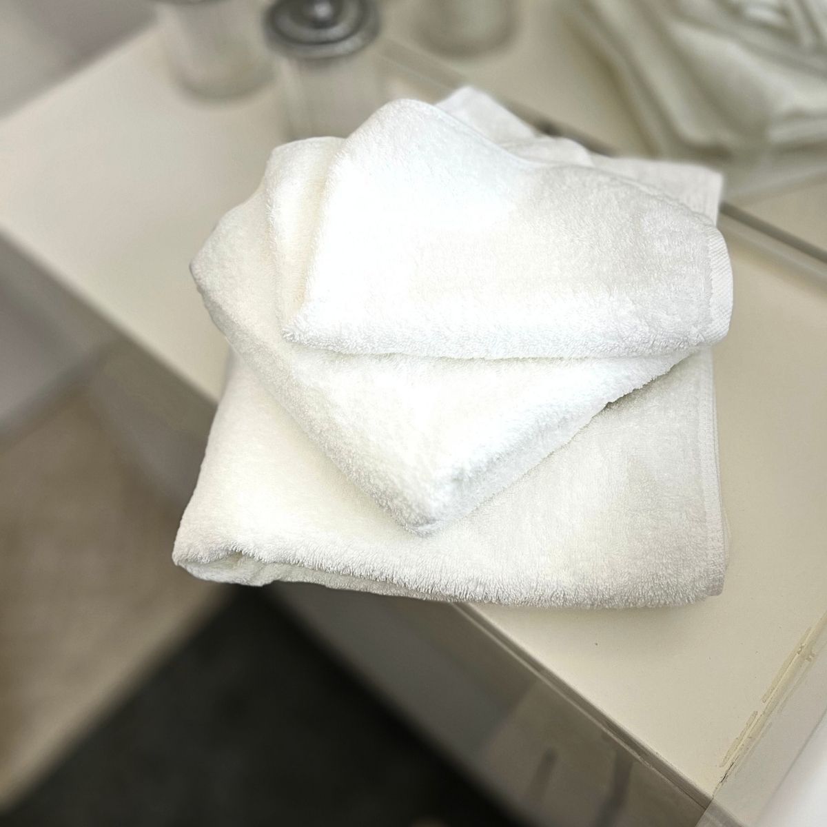 JUEGO DE 3 TOALLAS ROYAL TOUCH (1 Visita, 1 Mano y 1 Baño) - 1