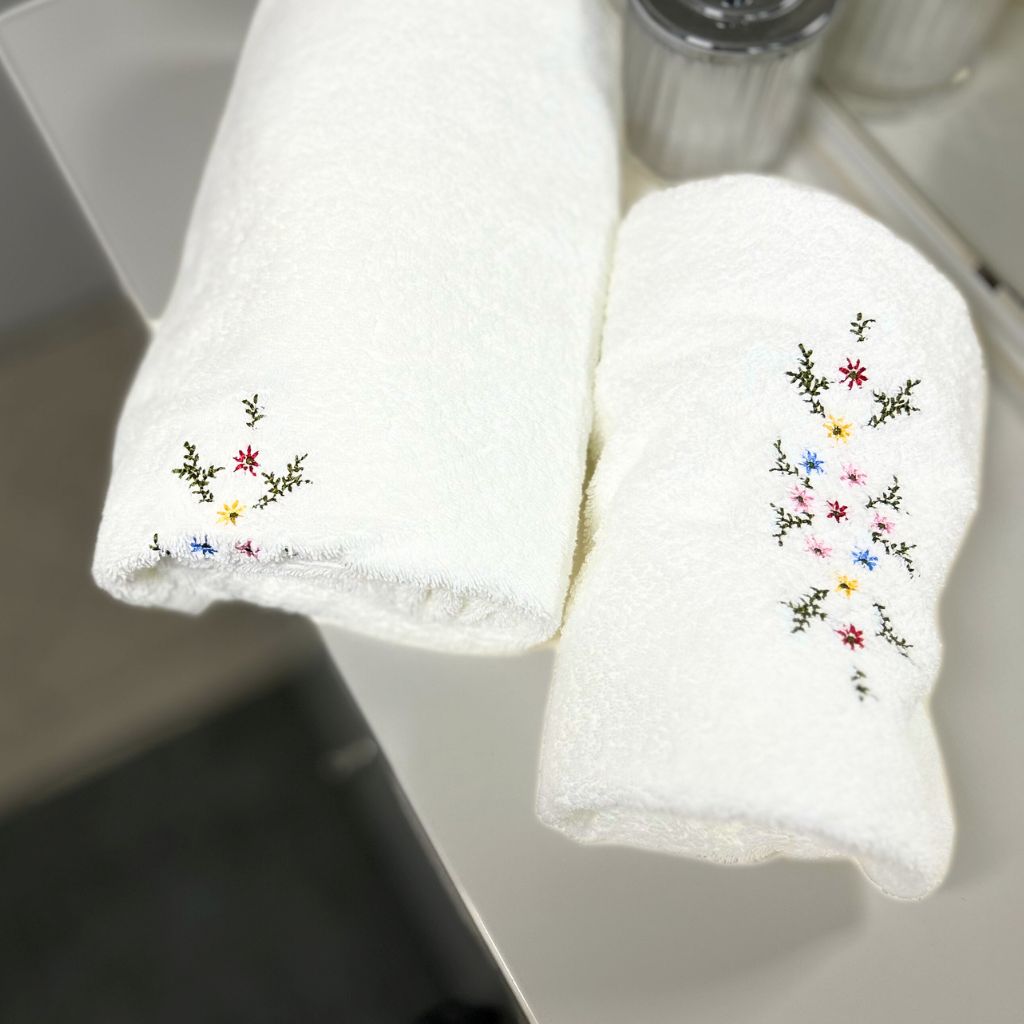 3 TOALLAS ROYAL TOUCH Floral Visita 30 cm x 45 cm Algodón 550 GSM BOHEMIK - 5