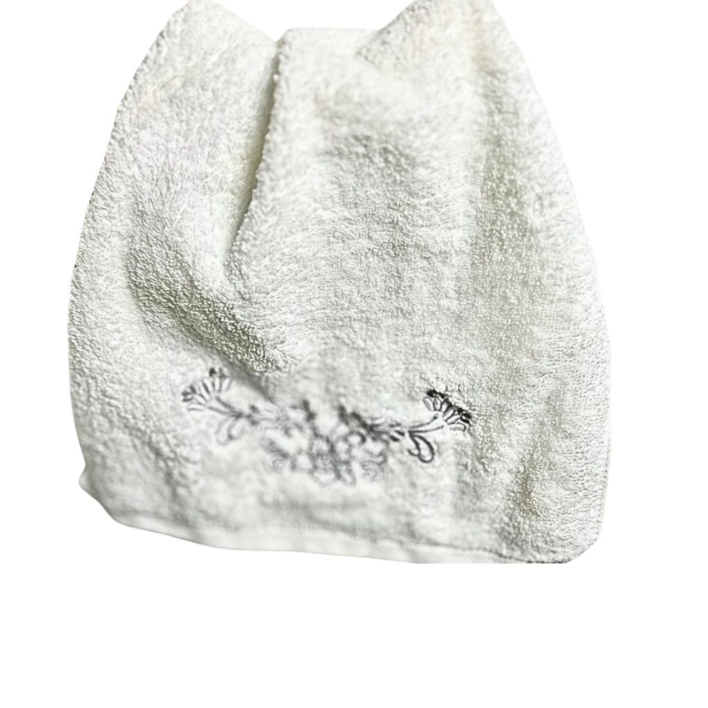 3 TOALLAS ROYAL TOUCH GRAY Visita 30cm x 45cm Algodón 550 GSM BOHEMIK - 4