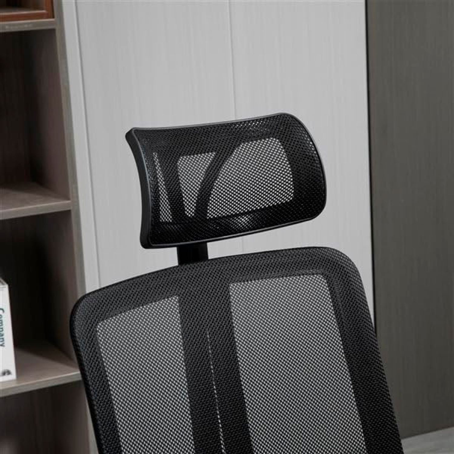 SILLA DE OFICINA MESH NEGRA EJECUTIVA CON APOYABRAZOS Y CABEZA - 4