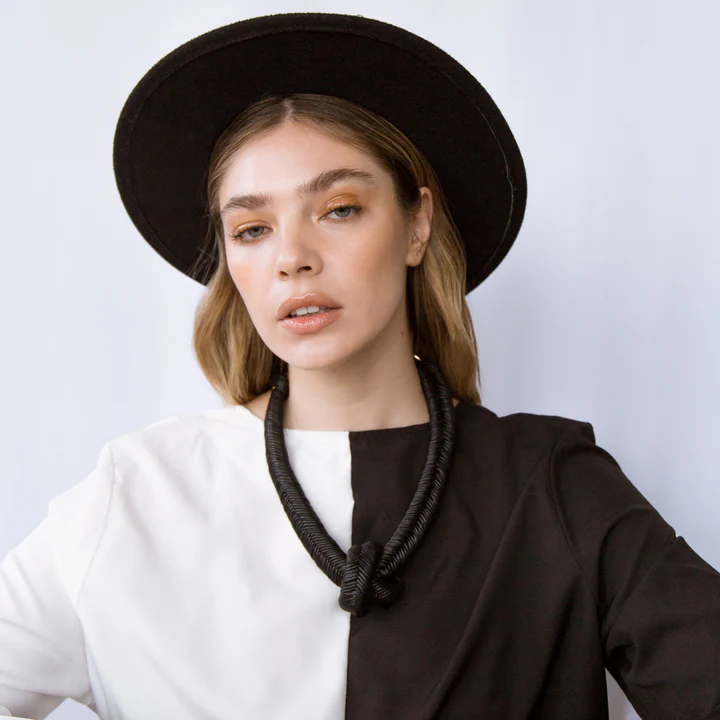 CUELLO MARIA LA BIYUX NUDOS NEGRO MLB NUDO - 1