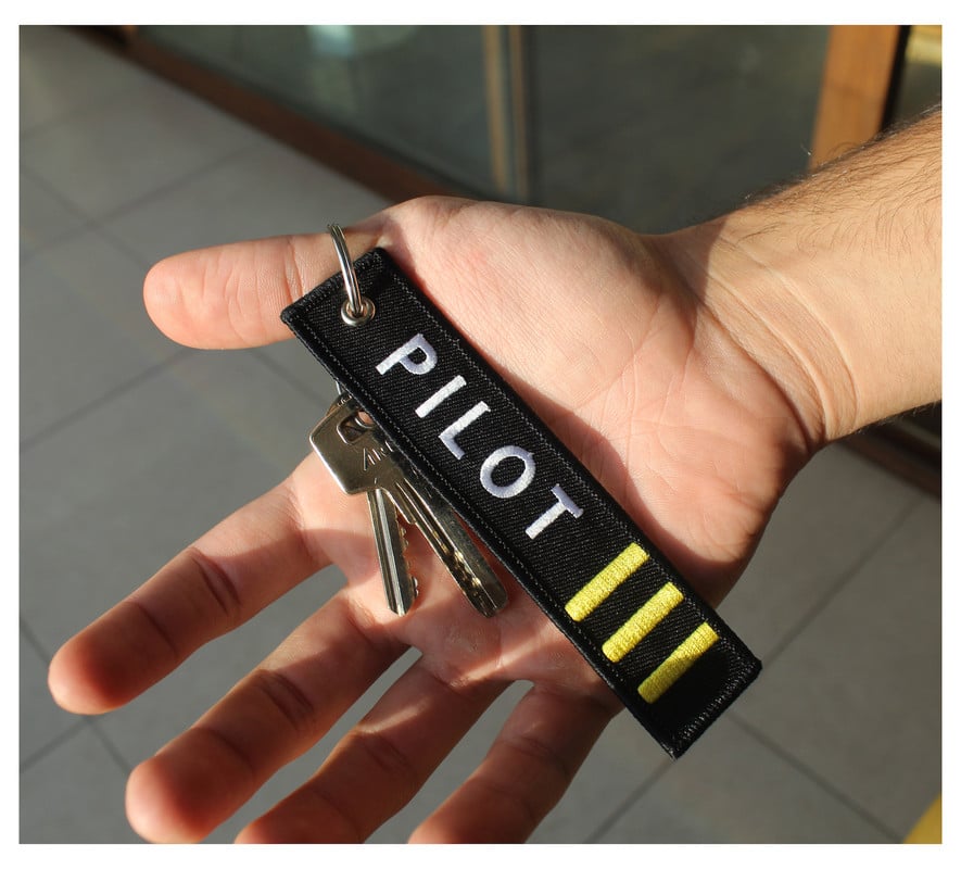 LLAVERO COLGANTE MONTREAL PILOT BORDADO HOMBRE REGALOS ACCESORIOS - 4