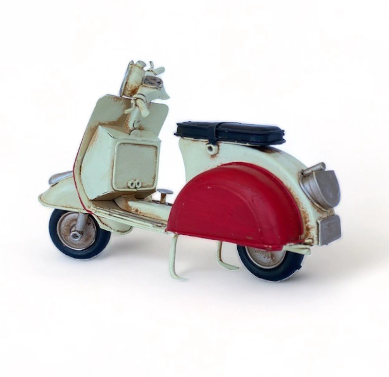 MOTO A ESCALA TIPO VESPA, DECORACIÓN VINTAGE EN FIERRO. - 4