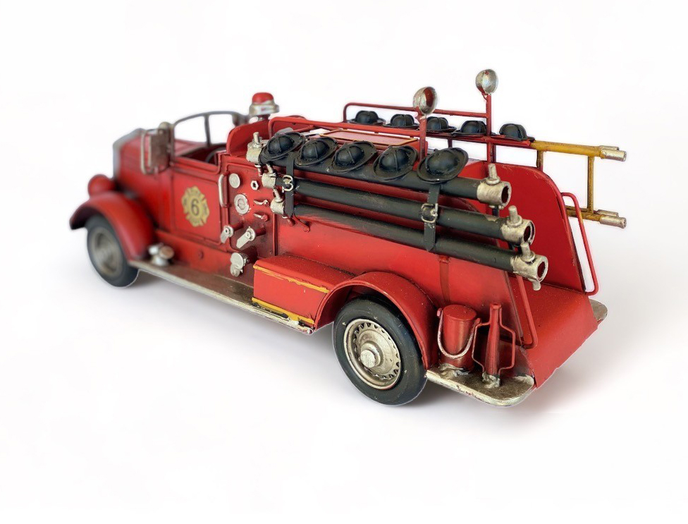 CAMIÓN DE BOMBEROS A ESCALA, DECORACIÓN VINTAGE EN FIERRO. - 4