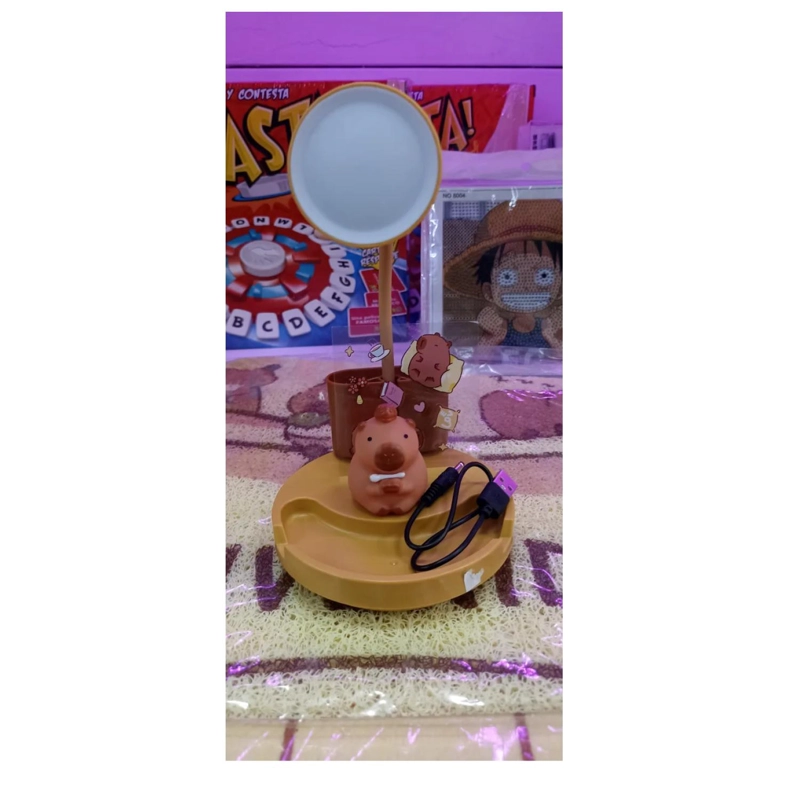 MINI LAMPARA Y ORGANIZADOR DE ESCRITORIO USB CAPIBARA - 2