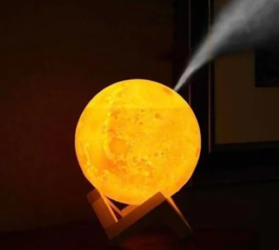 HUMIDIFICADOR TIPO LUNA LAMPARA 3D CON 3 LUCES DIFERENTES - 3