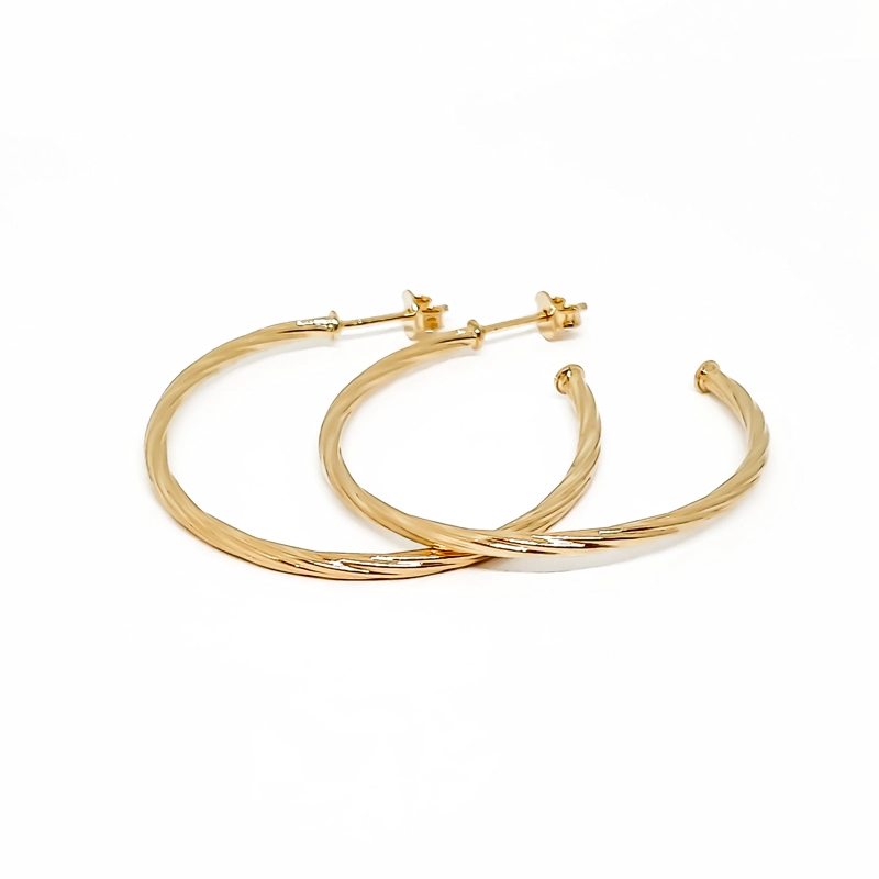 AROS ANDREA COGGIOLA JOYAS ARGOLLAS TORCIDAS 40MM ENCHAPADO ORO 18K - 2