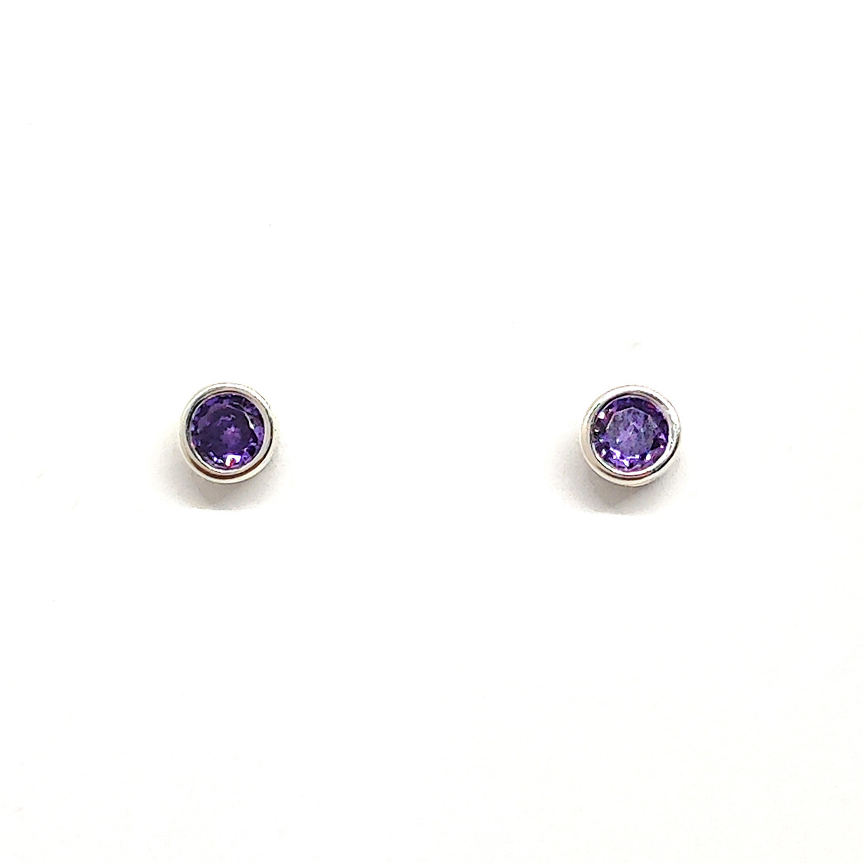 AROS ANDREA COGGIOLA JOYAS PUNTO DE LUZ REDONDOS CIRCÓN MORADO 5MM PLATA FINA 925 - 1
