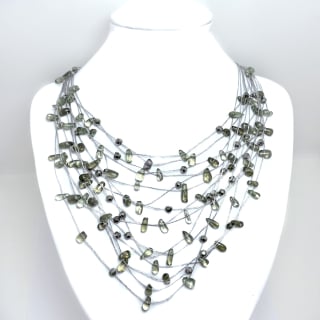 COLLAR ANDREA COGGIOLA JOYAS CUARZO FUMÉ HILO SEDA PLATEADO - 1