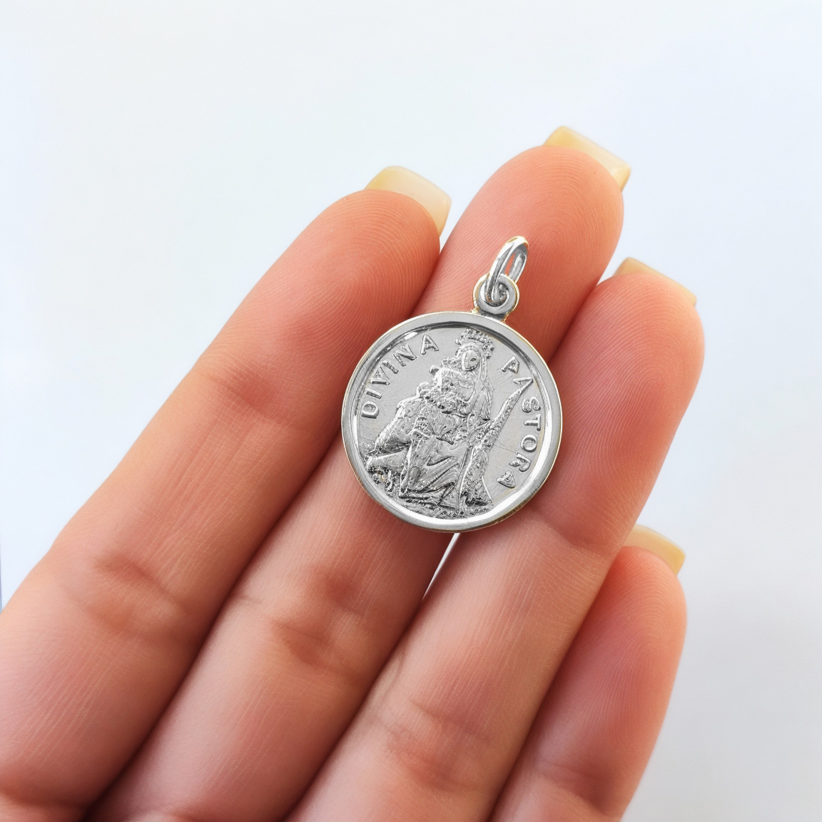 COLGANTE MEDALLA DIVINA PASTORA 20MM PLATA FINA 925 - 3