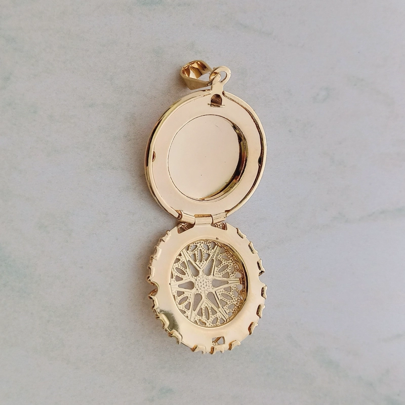 COLGANTE GUARDAPELO REDONDO FILIGRANA ENCHAPADO ORO 18K - 4
