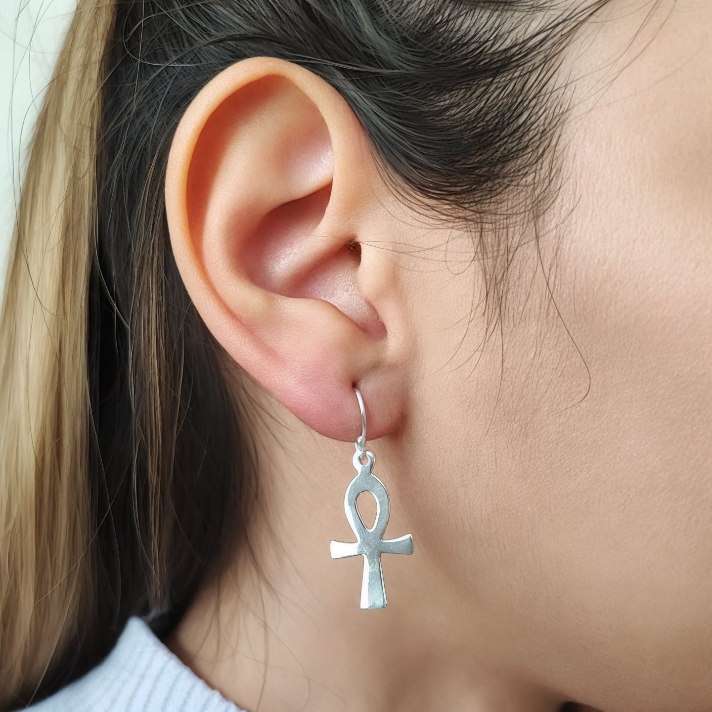 AROS ANDREA COGGIOLA JOYAS CRUZ ANKH PLANA COLGANTE GANCHO PLATA FINA 925 - 3