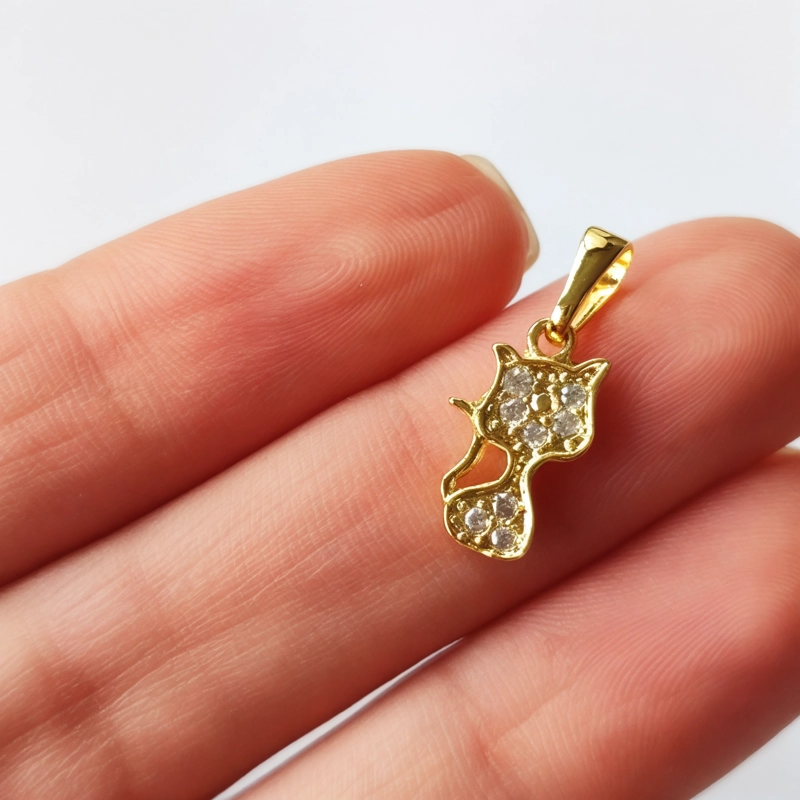 COLGANTE GATO CIRCÓN EN COLOR BLANCO MINI ENCHAPADO ORO 18K - 3