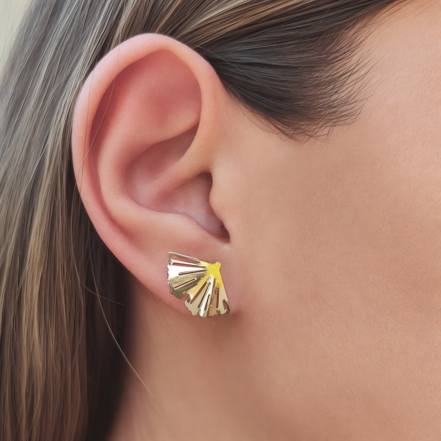AROS ANDREA COGGIOLA JOYAS PAULA ABANICO CALADO ENCHAPADO ORO 18K - 2