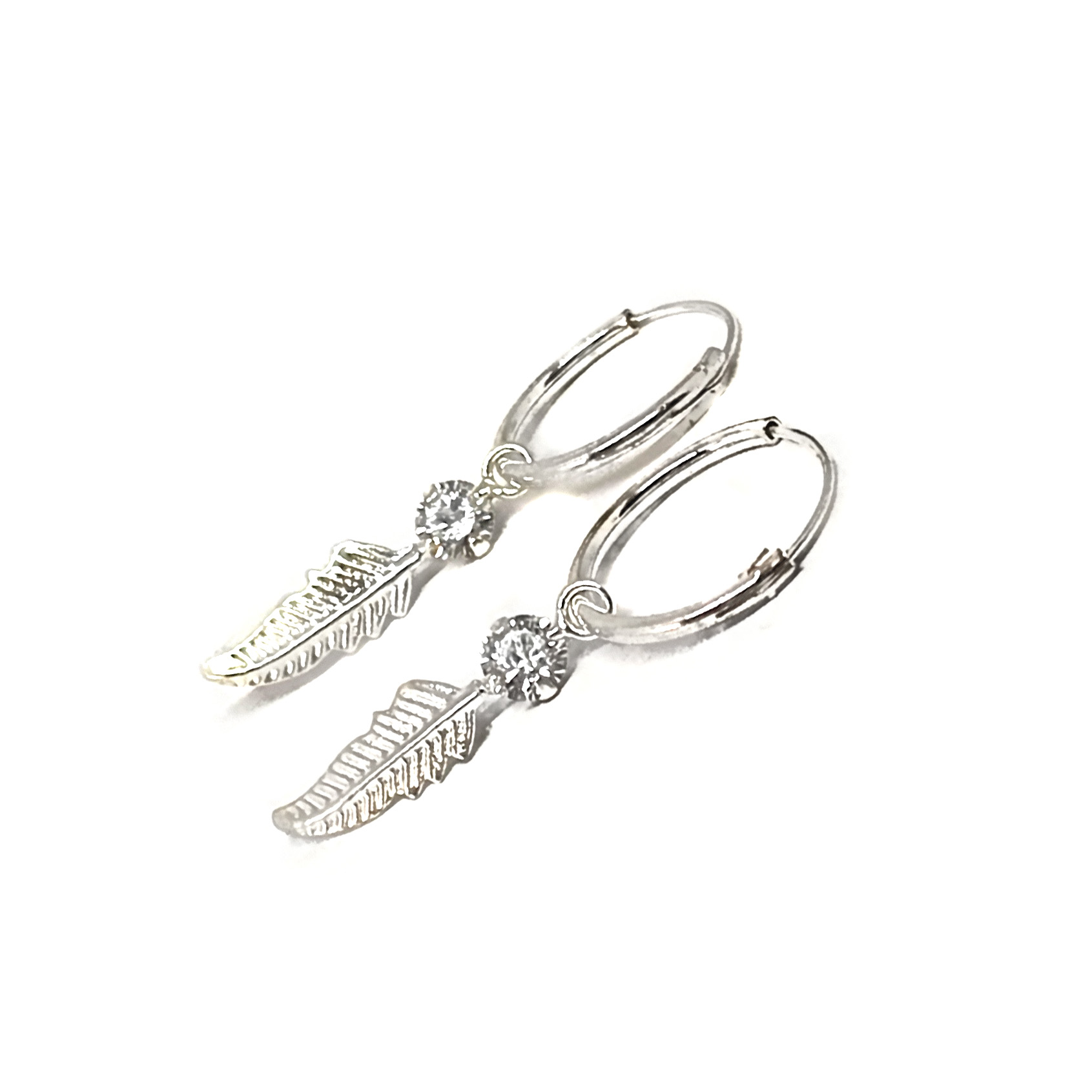 AROS ANDREA COGGIOLA JOYAS ARGOLLAS CIRCÓN PLUMA COLGANTE PLATA FINA 925 - 2