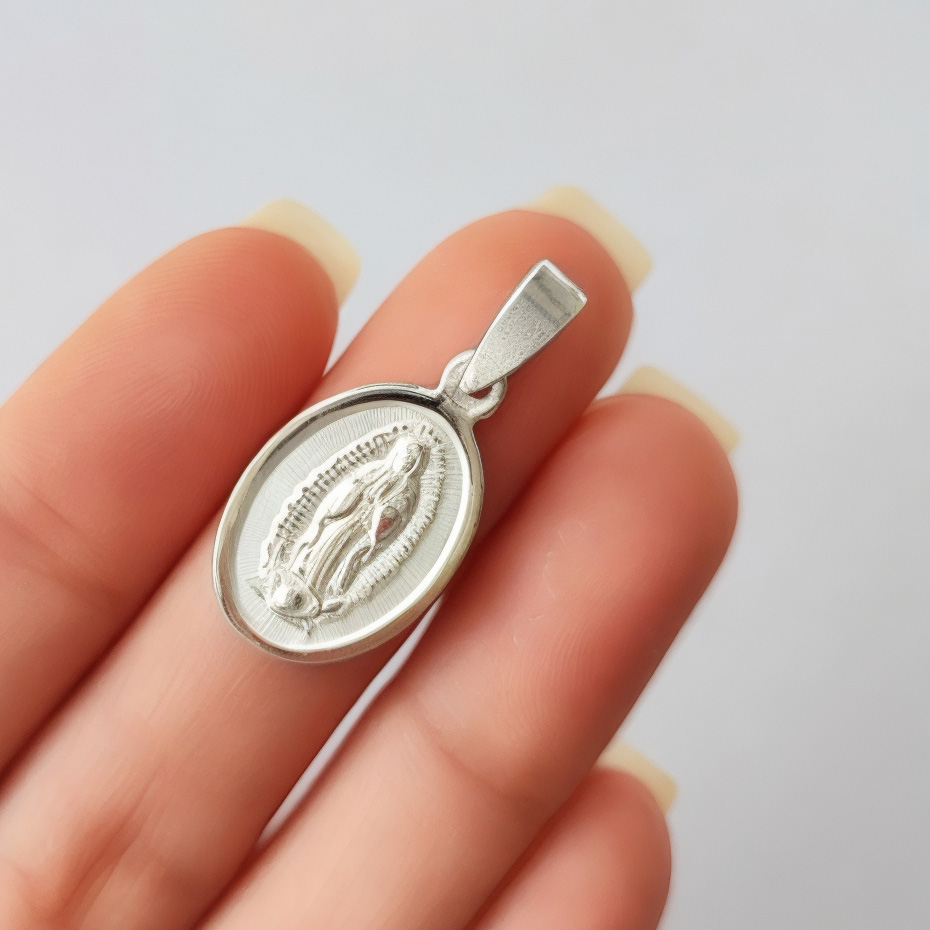 COLGANTE MEDALLA VIRGEN DE GUADALUPE OVAL PLATA FINA 925 - 3