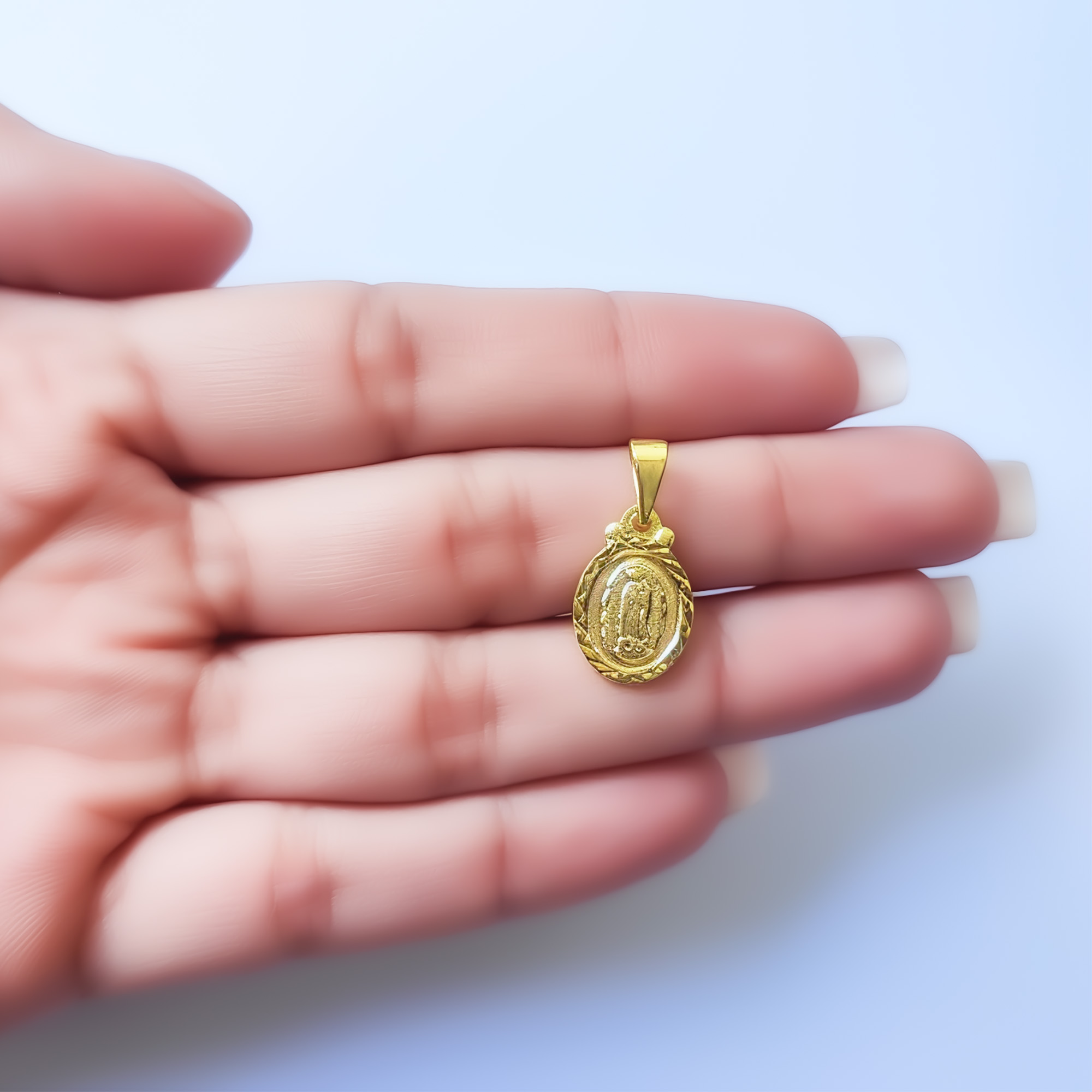 COLGANTE MEDALLA VIRGEN GUADALUPE 11MM OVALADO BORDE ENCHAPADO ORO 18K - 6