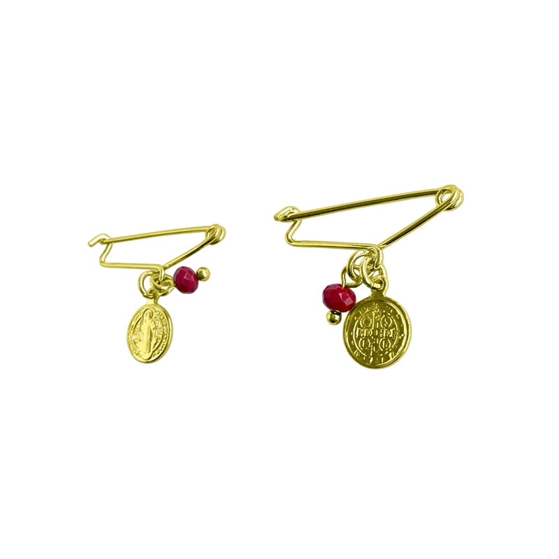 PRENDEDOR BEBÉ SAN BENITO CRISTAL EN COLOR ROJO ALFILER ENCHAPADO ORO 18K - 3