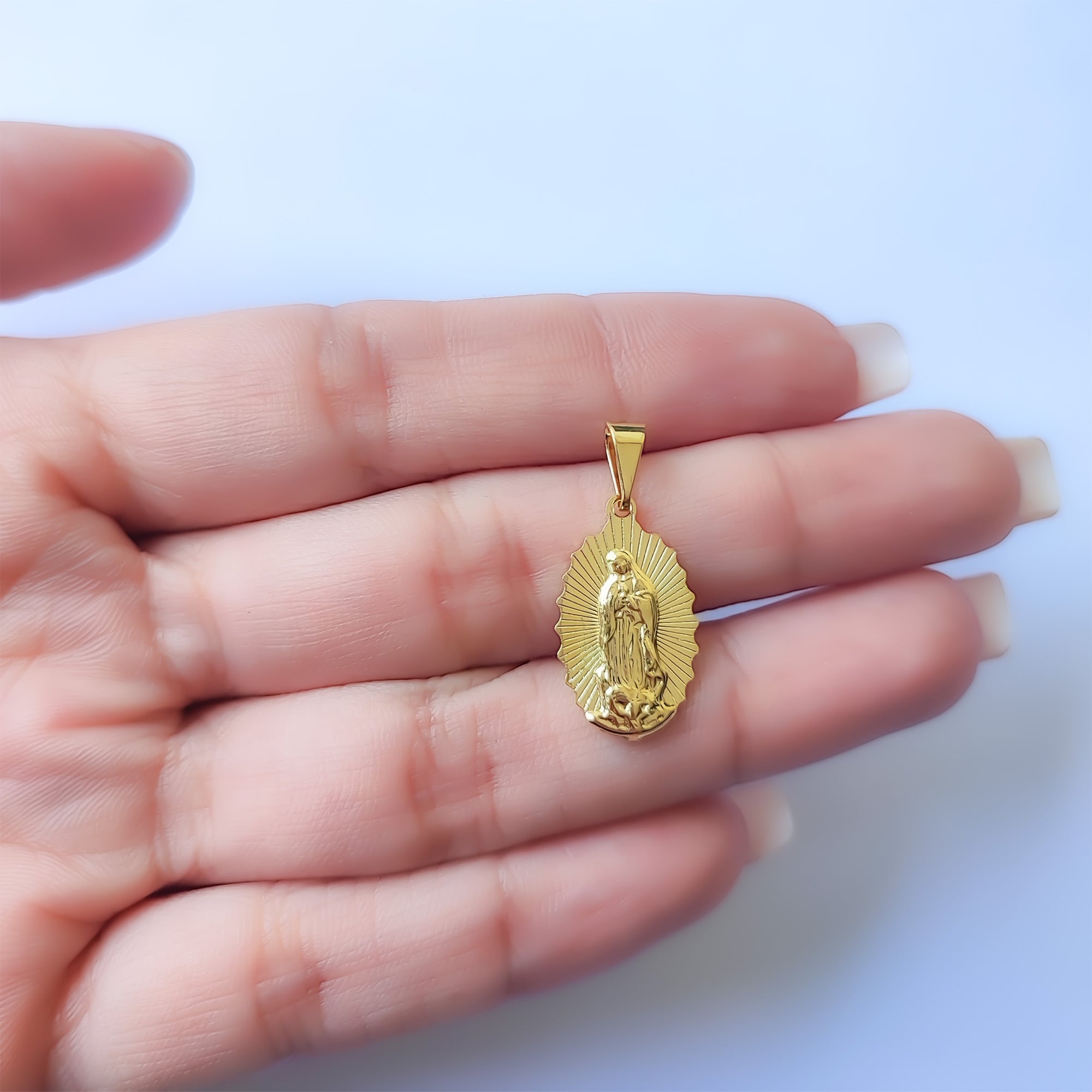 COLGANTE MEDALLA GUADALUPE IRREGULAR 11MM ENCHAPADO ORO 18K - 4