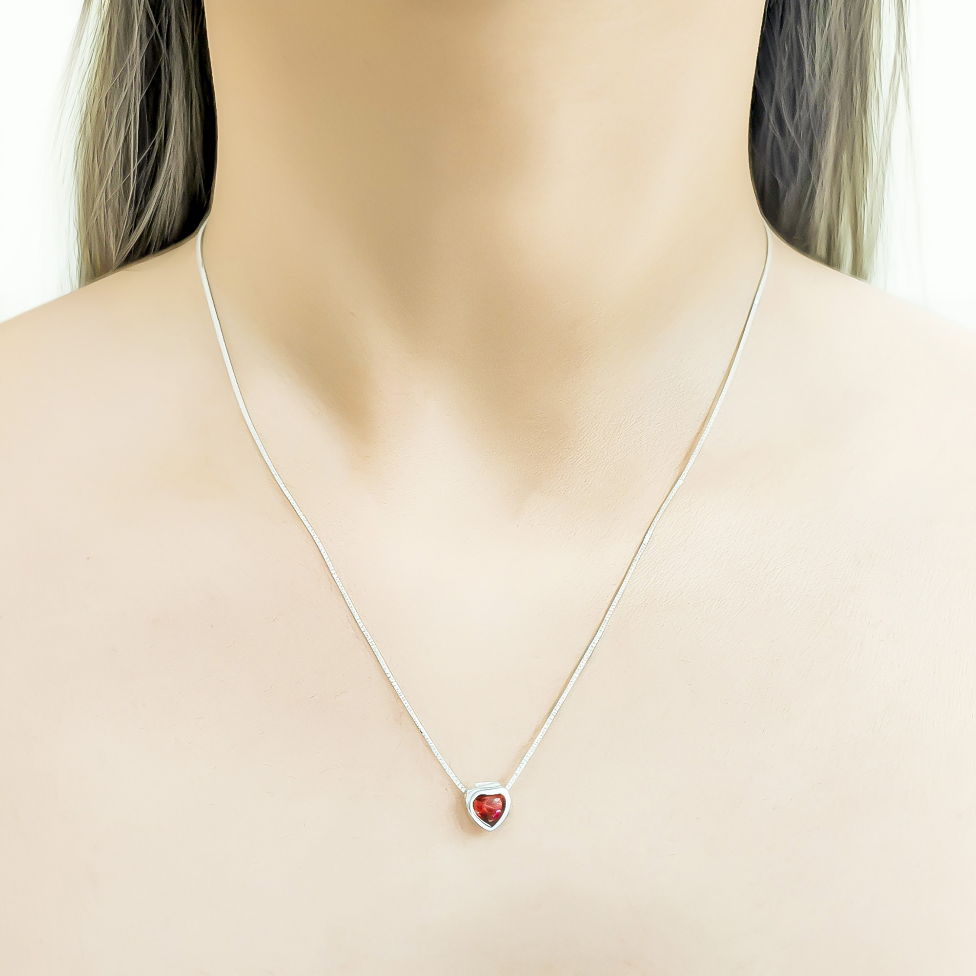 COLLAR PUNTO DE LUZ CORAZON ROJO PLATA FINA 925 - 2