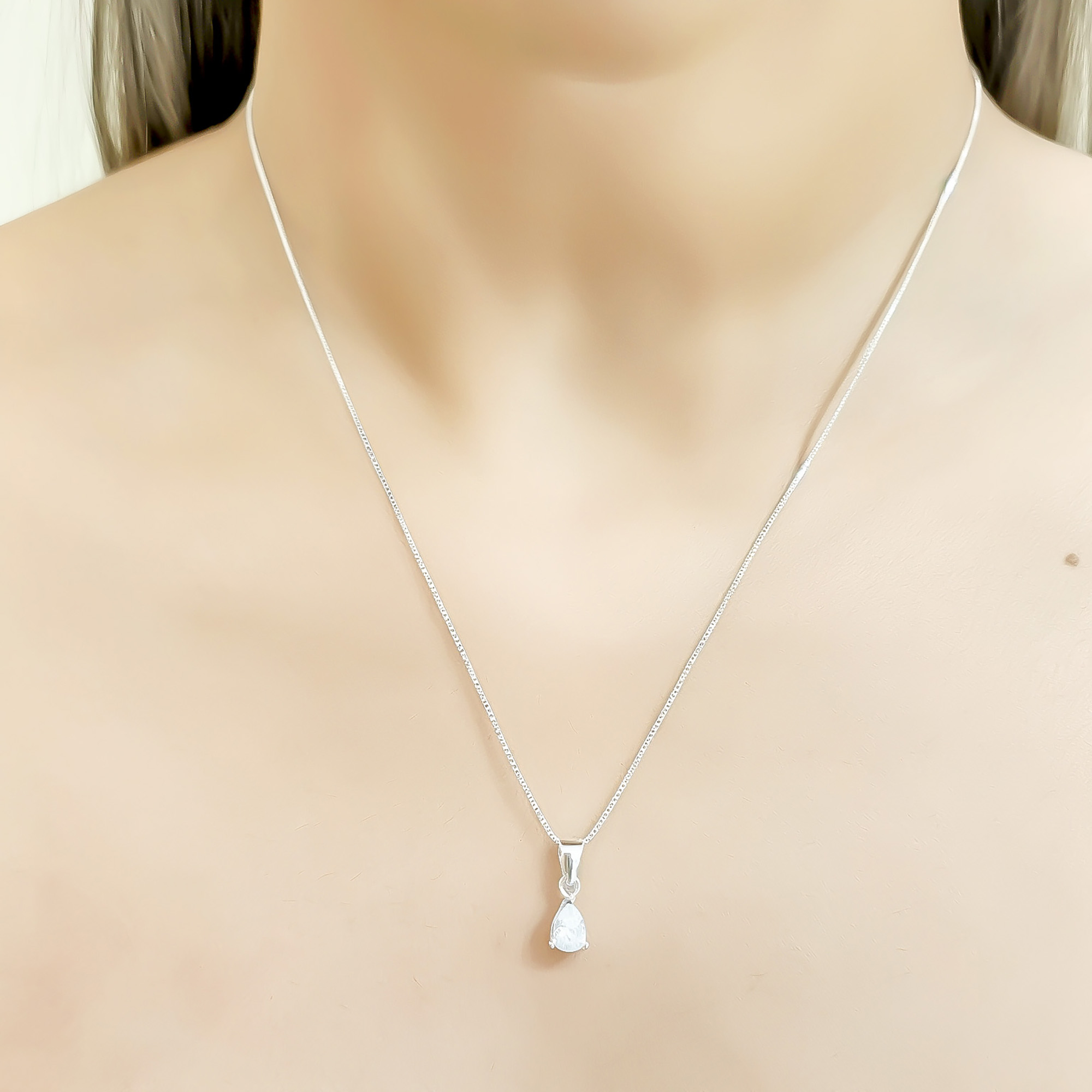 COLLAR PUNTO DE LUZ GOTA GRIFA PLATA FINA 925 - 2