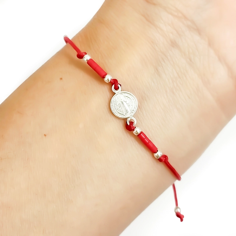 PULSERA MEDALLA SAN BENITO PLATA FINA 925 MOSTACILLA CORDON ROJO - 2