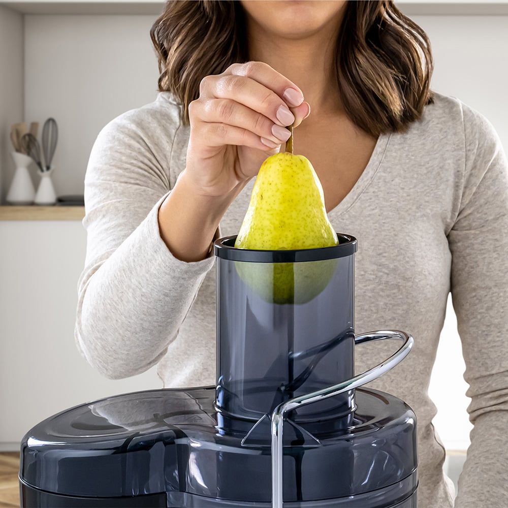 EXTRACTOR DE JUGOS OSTER® BOCA ANCHA FPSTJE320S - 3