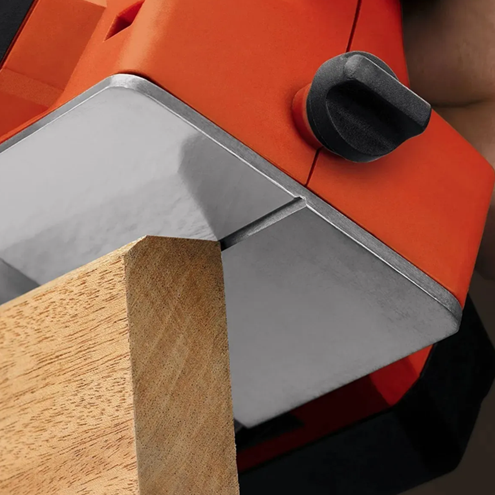 CEPILLO ELECTRICO CARPINTERO 650W BLACK+DECKER 7698-B2C - 2