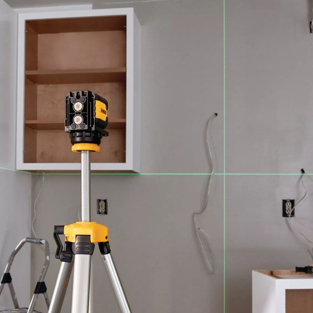 NIVEL LASER DEWALT VERDE DE CRUZ 1H1V MOD: DW08802CG - 3