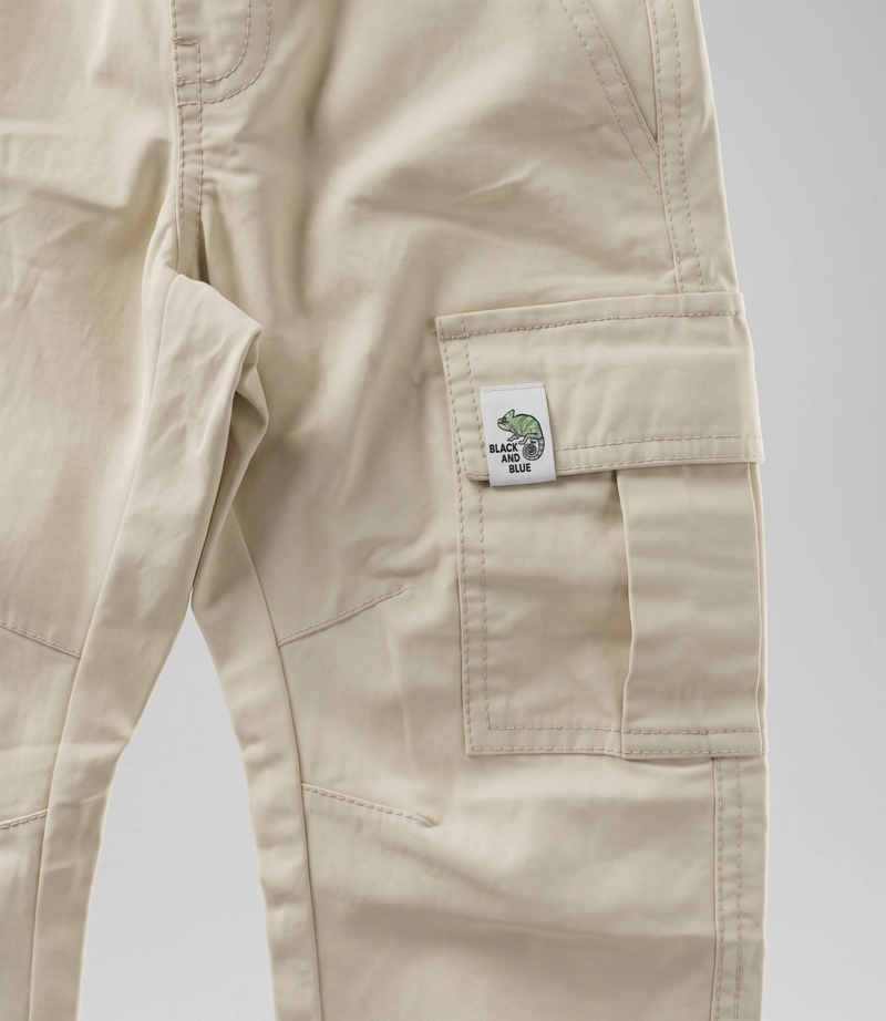 PANTALON NIÑO JOGGER B11121270126 BEIGE BLACK AND BLUE - 3