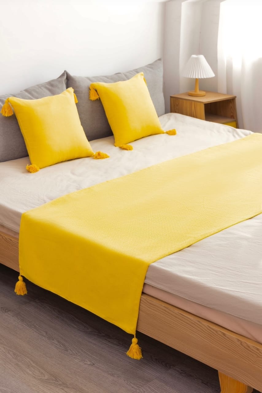 PIECERA ANGELES DEL HOGAR PLUSH POMPONES 2 PLAZAS KING 210 X 70 CM - 1