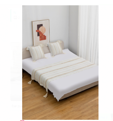 PIECERA BOHO CON BORLAS MÁS DOS FUNDAS DE COJÍN CAMA 2 PLAZAS Y KING 70X210CM - 1