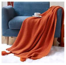 MANTA PARA SOFA CON POMPON 127X172CM - 1