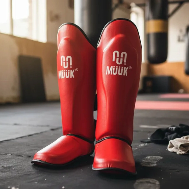 CANILLERA CON EMPEINERA KICK BOXING MMA MUUK CUERO / POLIURETANO PRO ROJO - 8