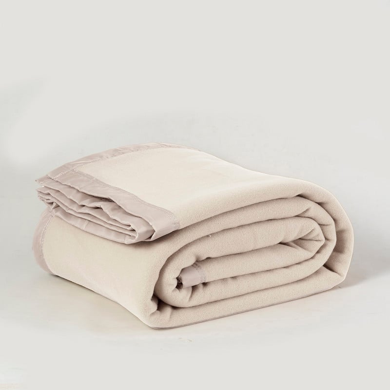 FRAZADA POLAR BORDE SATIN LINEA HOTEL 1.5 PLAZAS CRUDO - 1