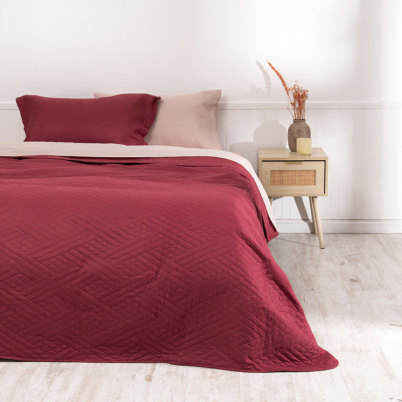 SET QUILT LISO + SABANA LISO 1.5 PLAZAS ROJO - 1