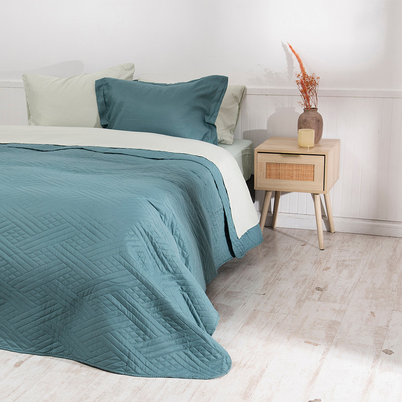 SET QUILT LISO + SABANA LISO KING VERDE - 3