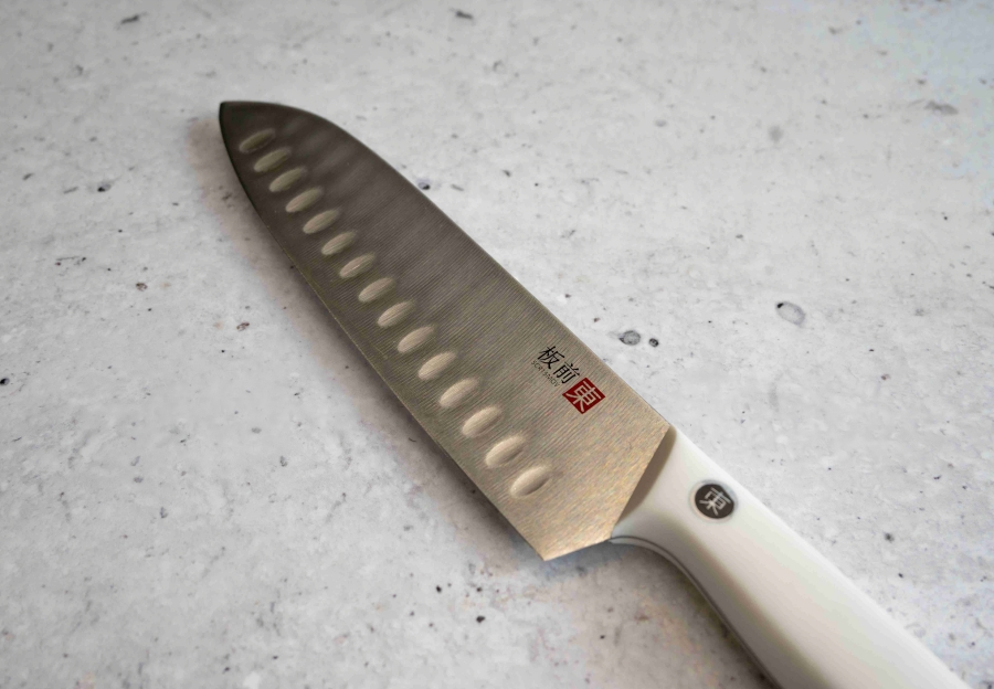 CUCHILLO SANTOKU BLANCO TOKAI - 3