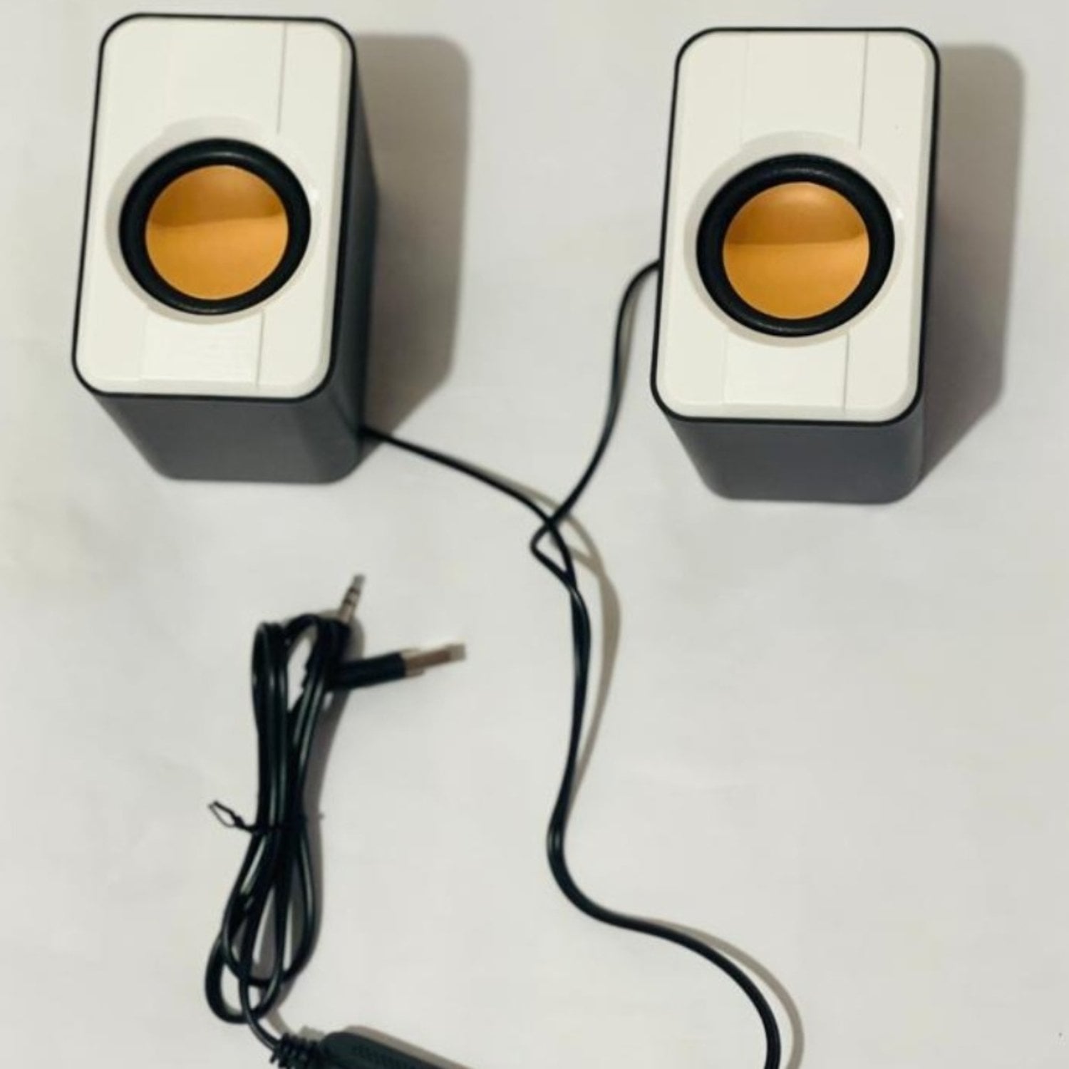 MINI ALTAVOZ 2.0 USB FT-10A NEGRO Y BLNCO - 1