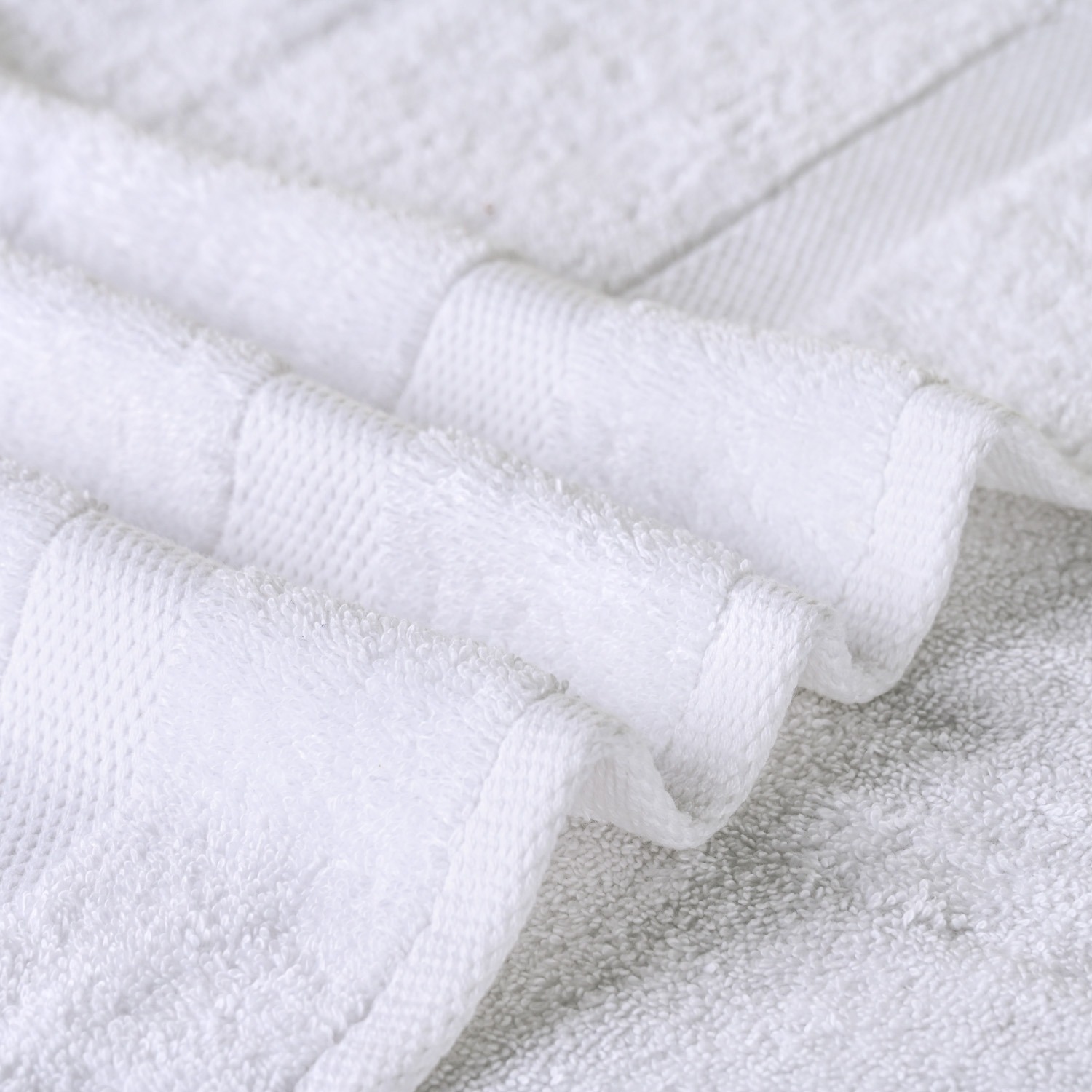TOALLA DE BAÑO 70×140 CM / BLANCO – LOURDES - 3