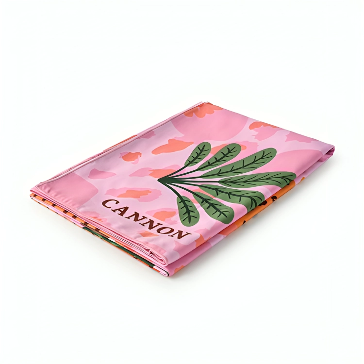 TOALLA DE PLAYA OUTDOOR ESTAMPADA 200GR. 180×180 CM. / NOMADA - 1