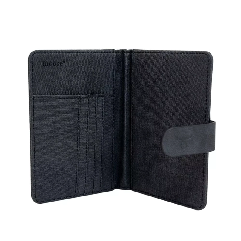 PORTA PASAPORTE NEGRO MOOSE - 1